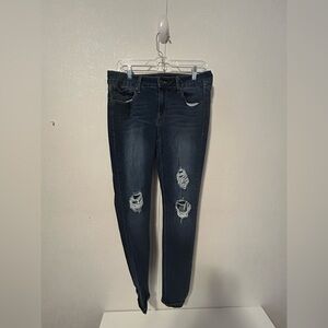 Fairlane | Distressed Women's Jeans | Size 30